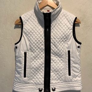 Burberry vest